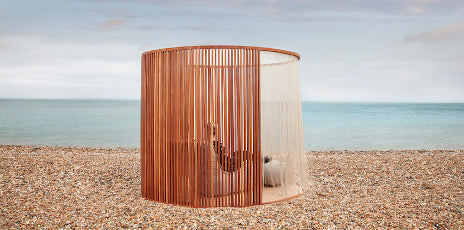 Stress in the city. Drop in Meditation Studios with ambient lounges help heal the minds of busy London professionals