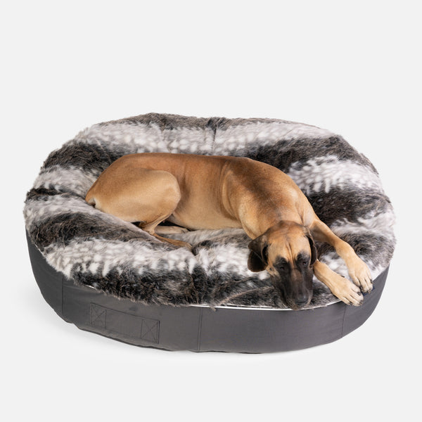 (XXL) Premium Indoor/Outdoor Dog Bed (Wild Animal)